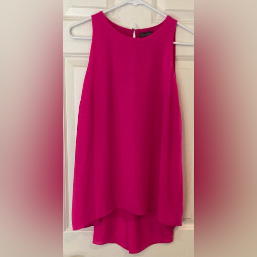 Vince Camuto Hot Pink Sleeveless Blouse Women’s sz S
